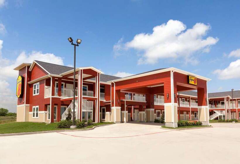 Отель Super 8 By Wyndham Carrizo Springs