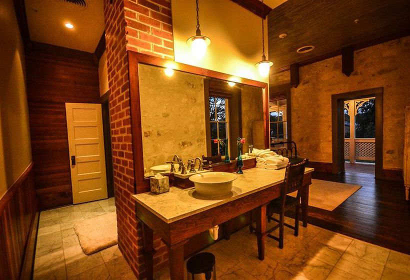 호텔 Legendary Texas Polo Club At Phillip Manor Sqaure B&b