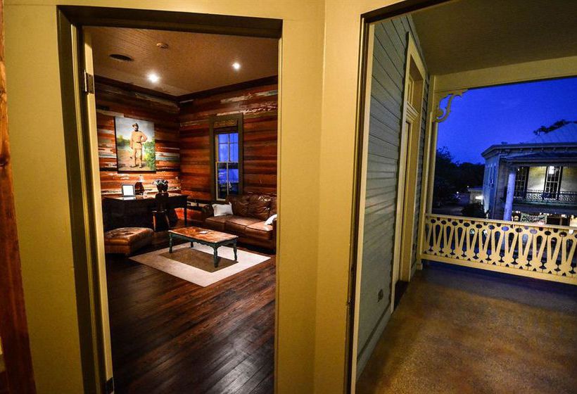 호텔 Legendary Texas Polo Club At Phillip Manor Sqaure B&b