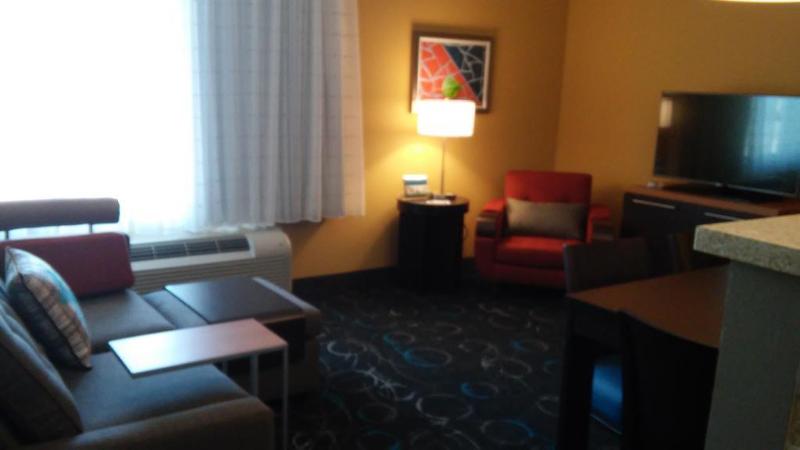 هتل Towneplace Suites By Marriott Carlsbad