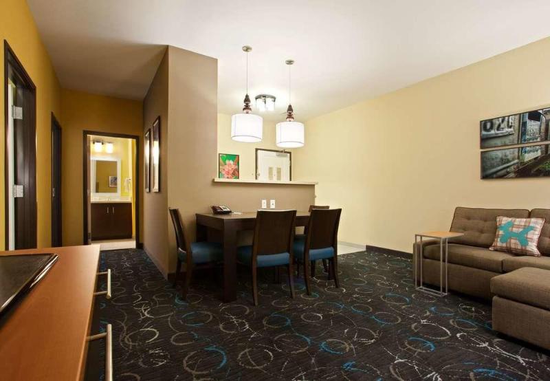 هتل Towneplace Suites By Marriott Carlsbad