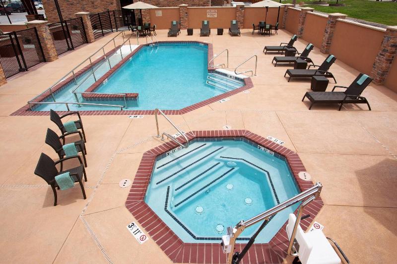 هتل Towneplace Suites By Marriott Carlsbad