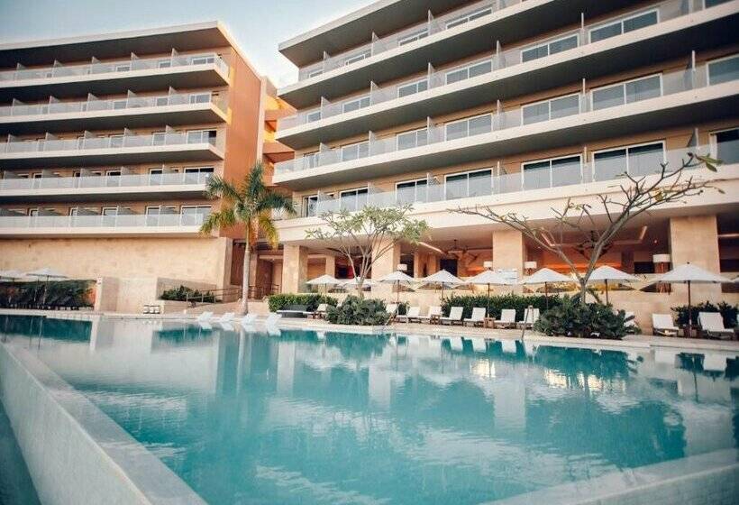 هتل Wyndham Tamarindo