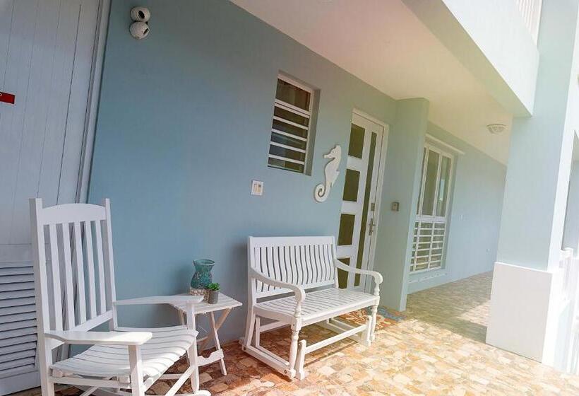 پانسیون Island Charm Culebra Studios & Suites   Amazing Water Views From All 3 Apartments Located In Culebra