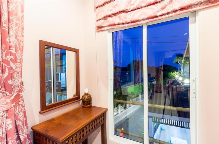 تختخواب و صبحانه Naengnoi Resort Kohlarn