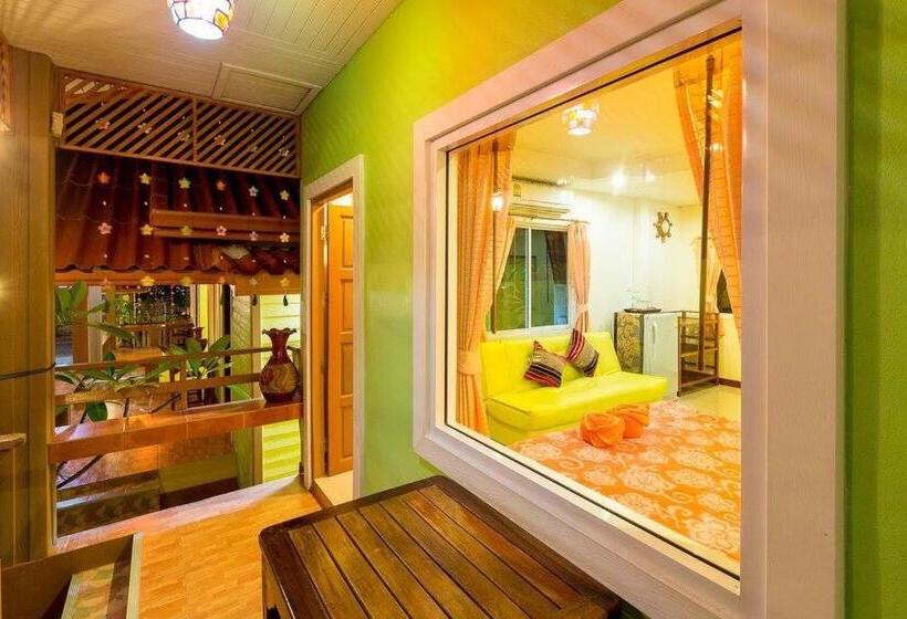 تختخواب و صبحانه Naengnoi Resort Kohlarn