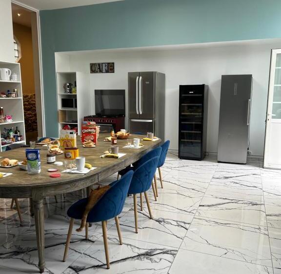 호텔 Hôtel Déco Lia Soirée étape