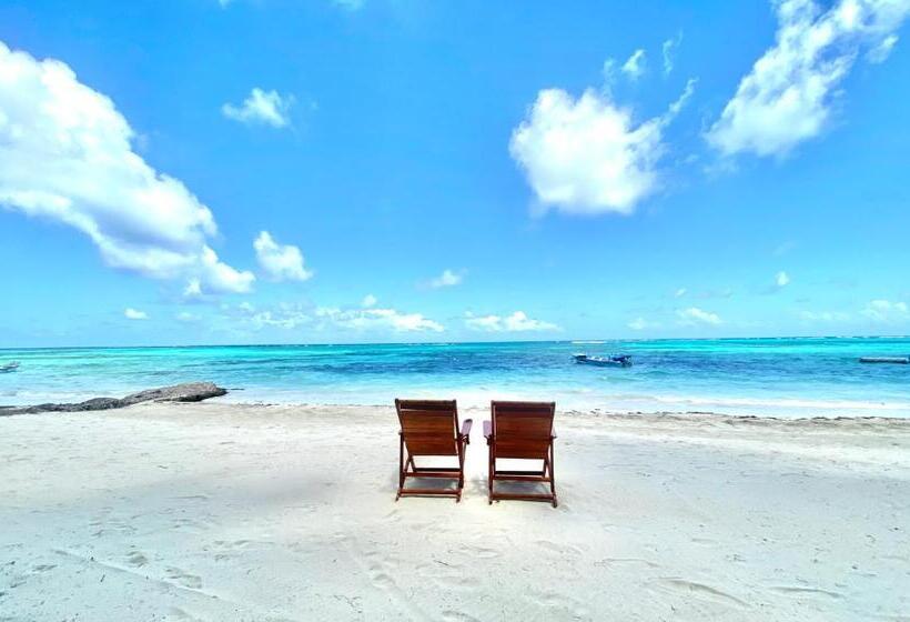 בית מלון כפרי Little Corn Island Beach And Bungalow