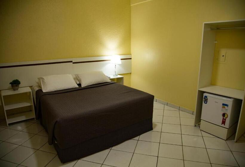 בית מלון כפרי Prata