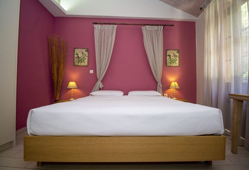 Elia Portou Rooms