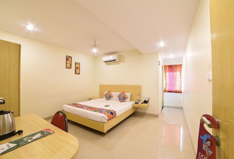 ホテル Oriva Vinflora Residency   Jubilee Hills