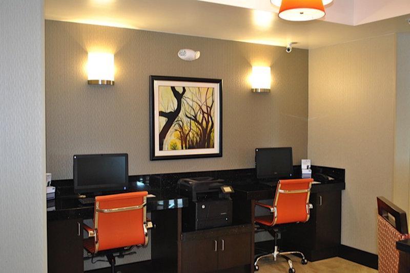 호텔 Holiday Inn Express Salem, An Ihg