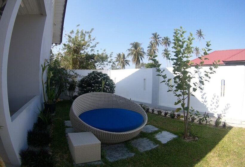هتل Langkawi Chantique