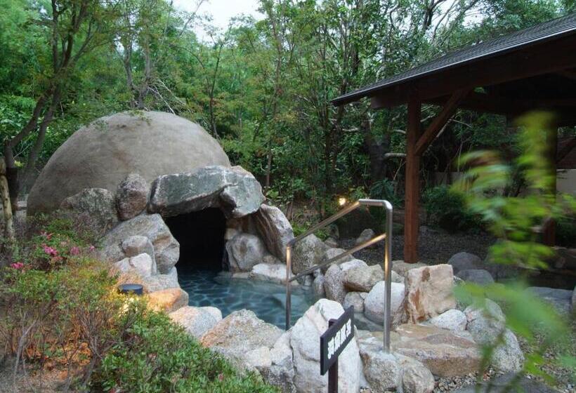 Hotel Route Inn Grantia Fukuoka Miyawaka Wakita Onsen