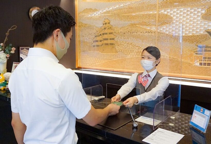 هتل Route Inn Tsuruoka Inter