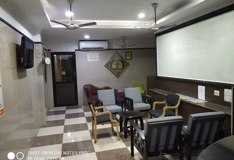 هتل Season 4 Residences   Teynampet Near Apollo Hospital ,balaji Dental, Us Consulate