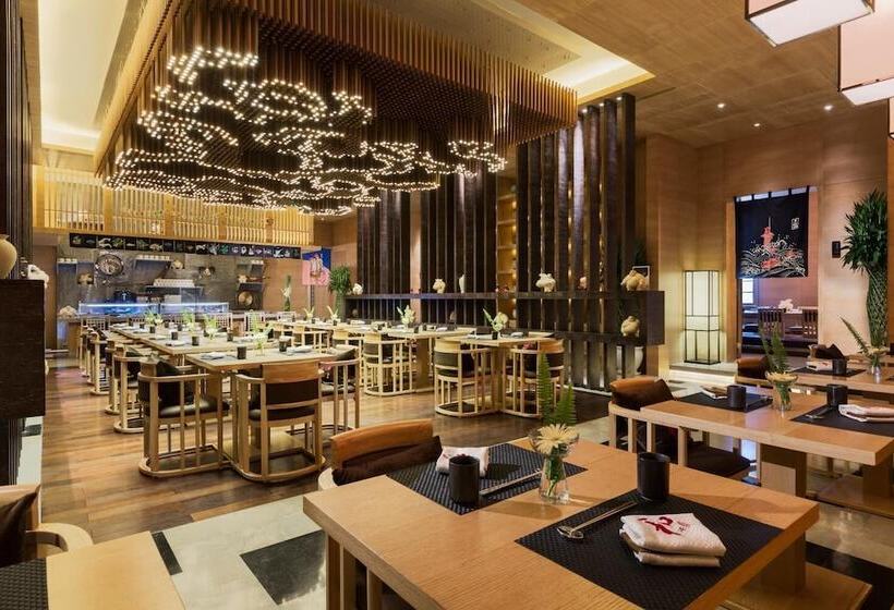 فندق Wanda Realm Chifeng