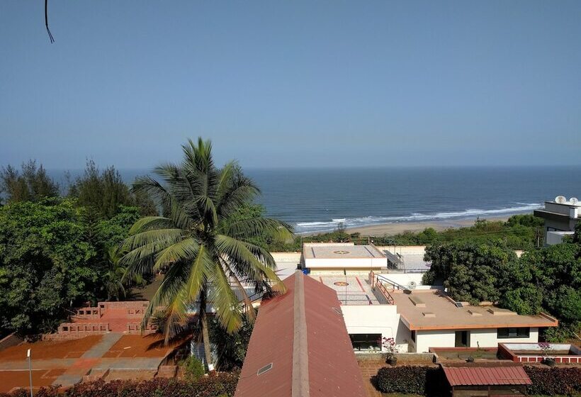فندق Abhishek Beach Resort & Spa