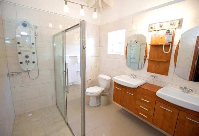 Simpson Bay Suites