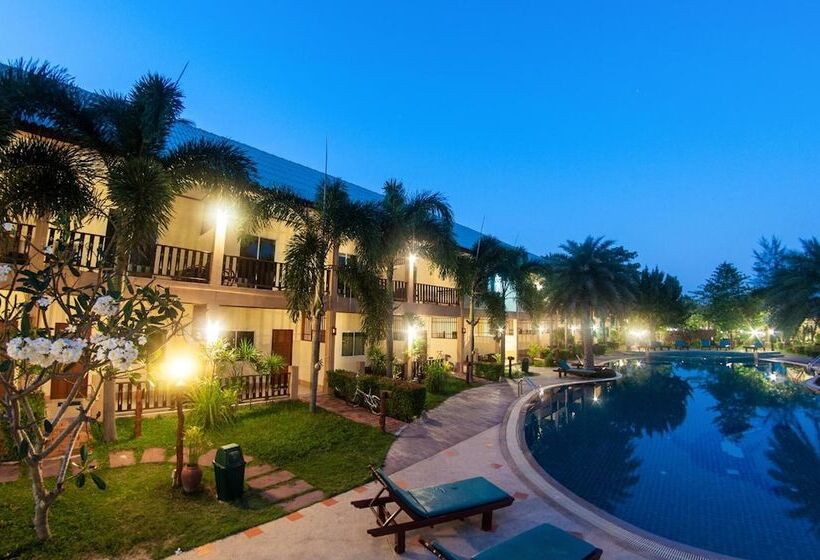 The Green Beach Resort