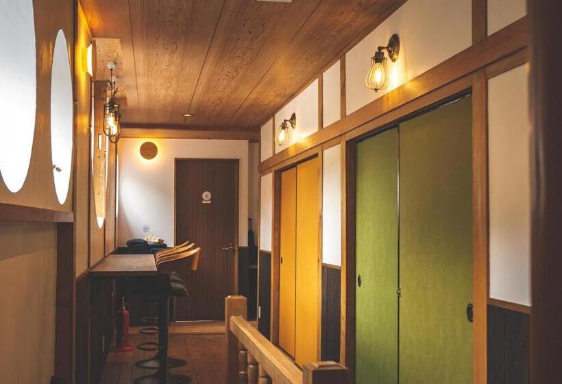 فندق صغير Next Chapter   Guesthouse   Kito