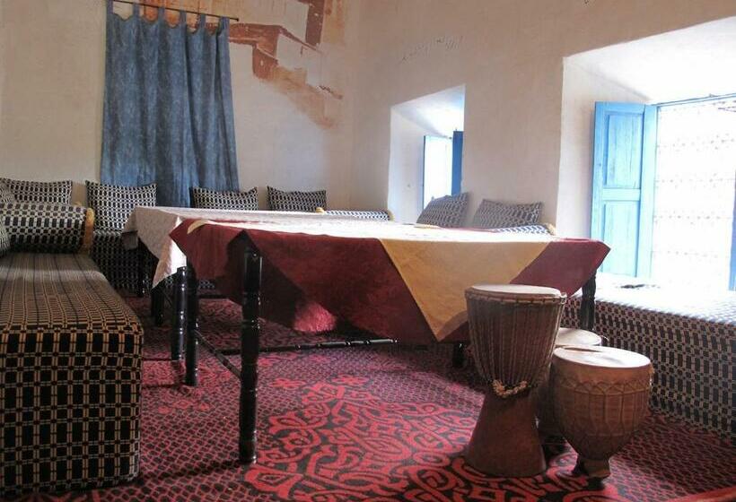 مبيت وإفطار Kasbak Le Mont Mgoun