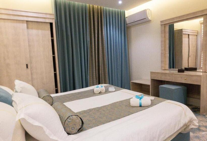 فندق واي هوتل