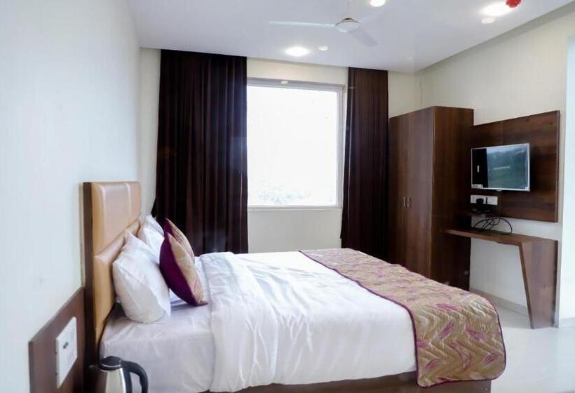 Pg Sons Hotel And Resort