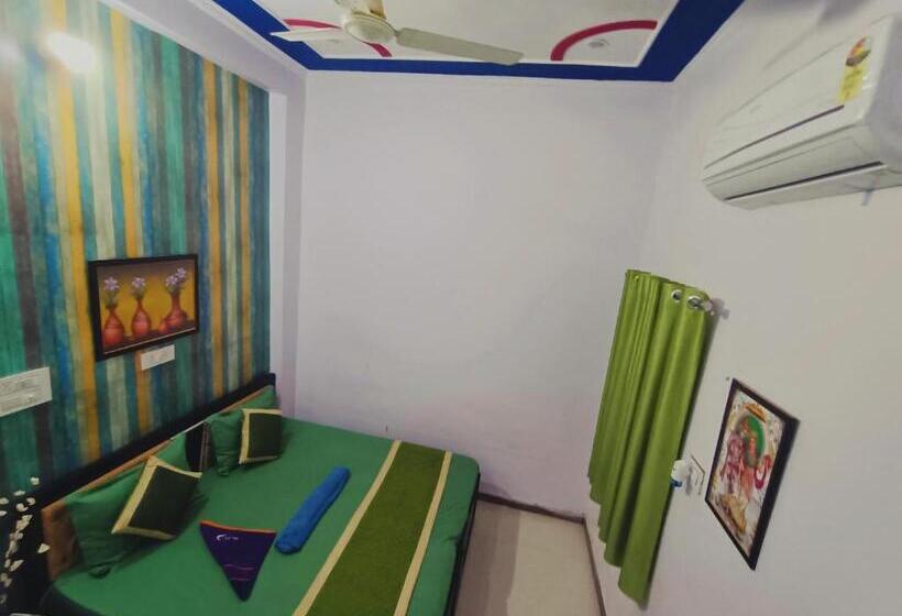 بنسيون Atithi Guest House