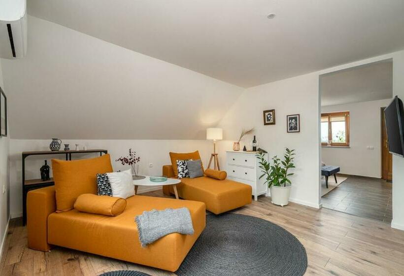 بنسيون Kapocs Apartmanház