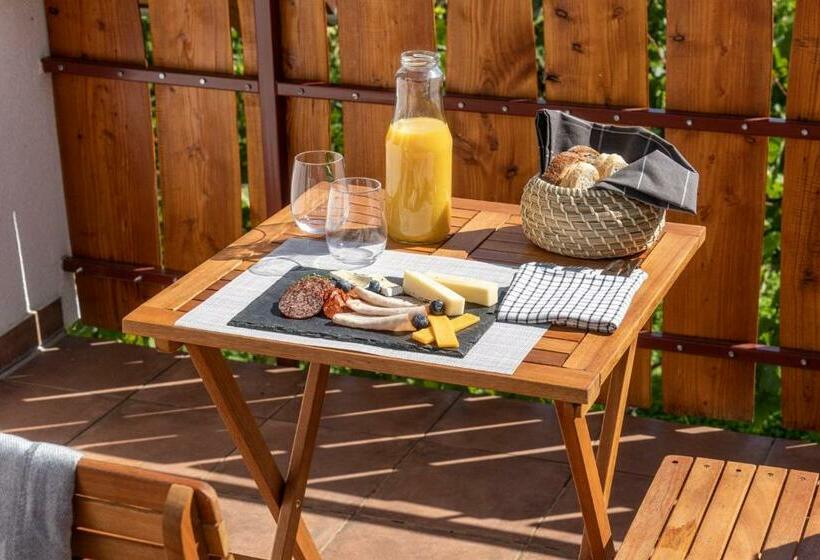 بنسيون Kapocs Apartmanház