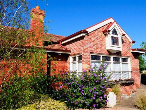 Bed and Breakfast Carter Cottages