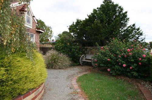 Bed and Breakfast Carter Cottages