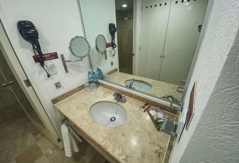 فندق Best Western Plus Tuxtepec