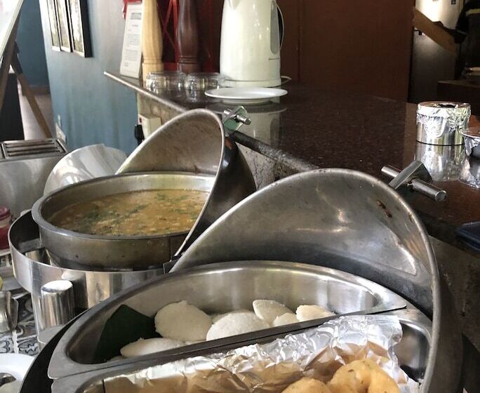 בית מלון כפרי Mango Beach House Kihim Alibaug