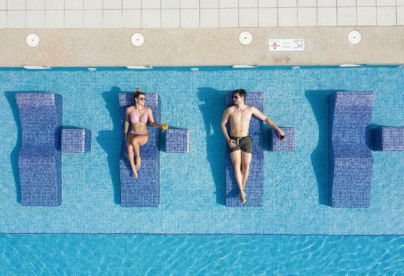 Hotelli Riu Turquoise - All Inclusive