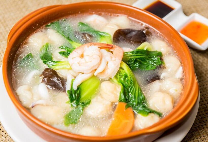 هتل Saraya Corniche