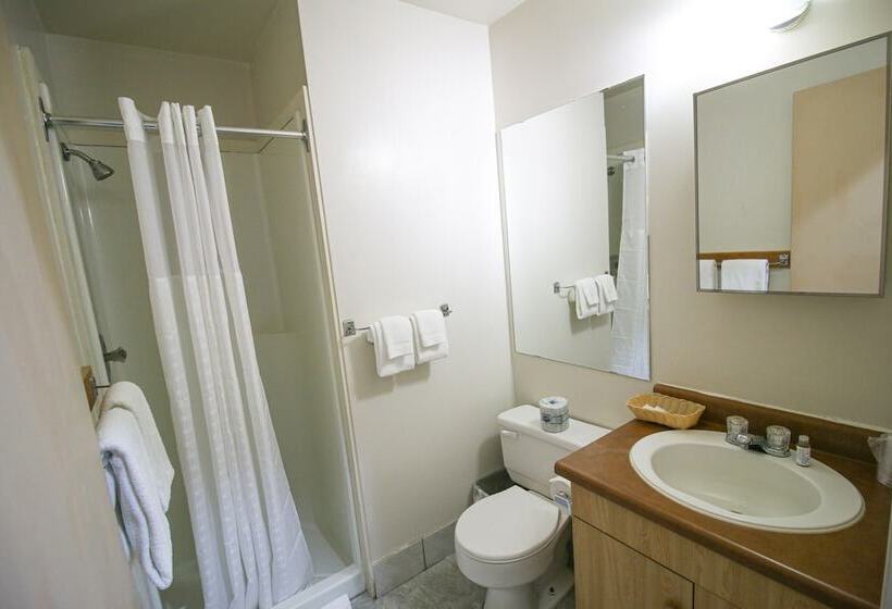 מוטל Bighorn Inn & Suites