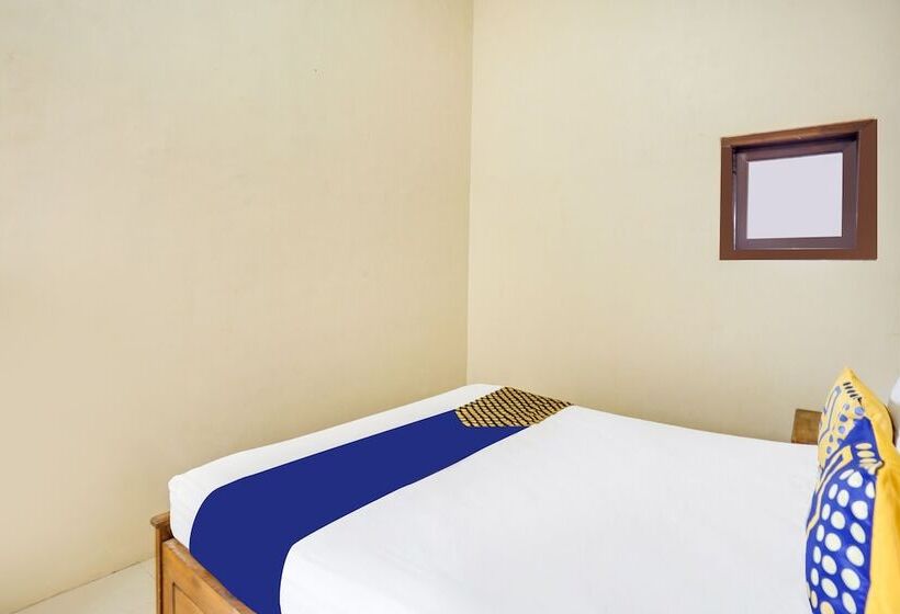 ホテル Spot On 92114 Homestay Riverside Duko