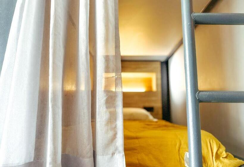 Arch Dormitorio Cenang    Hostel