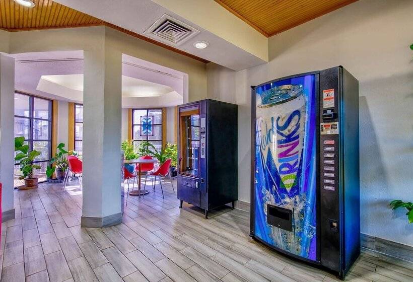 בית מלון כפרי Studio 6 Birmingham Al Medical Center