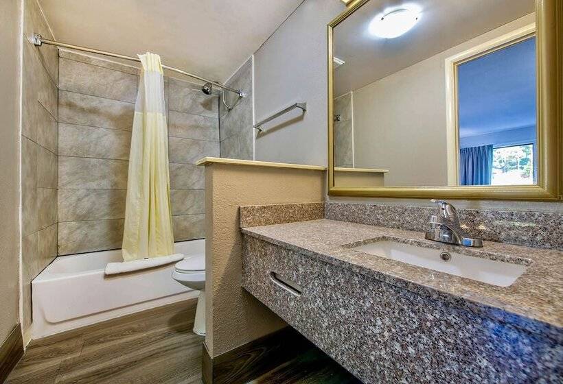 בית מלון כפרי Studio 6 Birmingham Al Medical Center