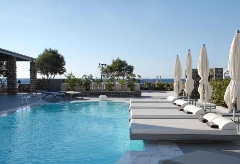هتل Aqua Blue Beach