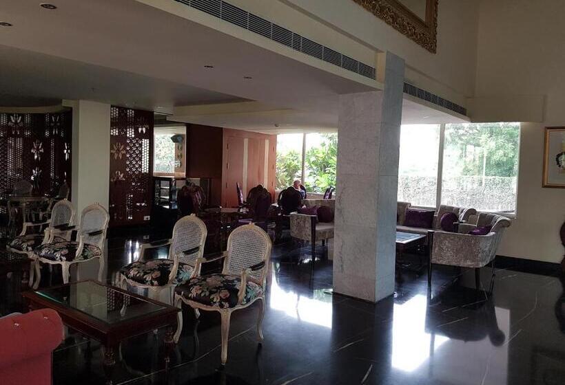 בית מלון כפרי Atrio  By Devam