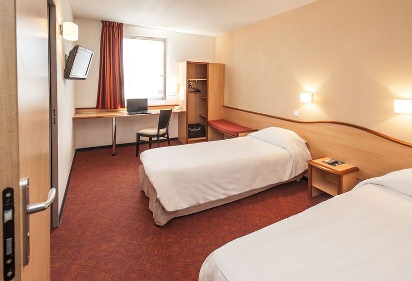 Brit Hotel Confort Montauban