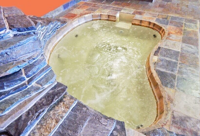 فندق Copper River Inn