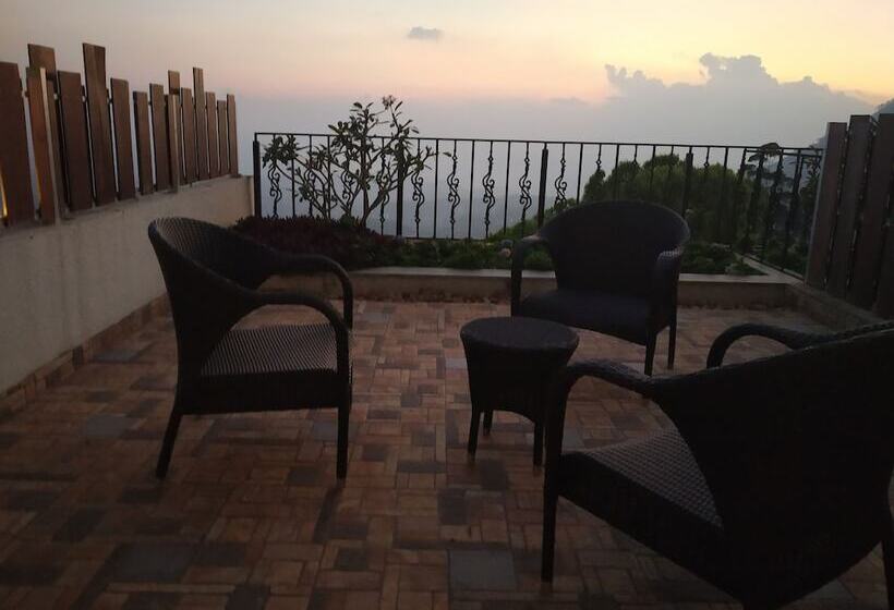 ホテル Fragrant Nature Munnar A Five Star Classified