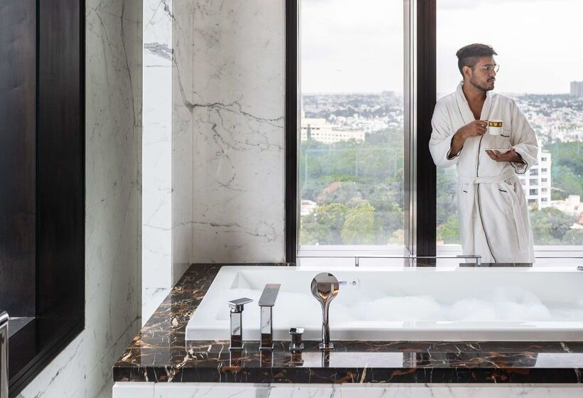 ホテル Shangrila Bengaluru