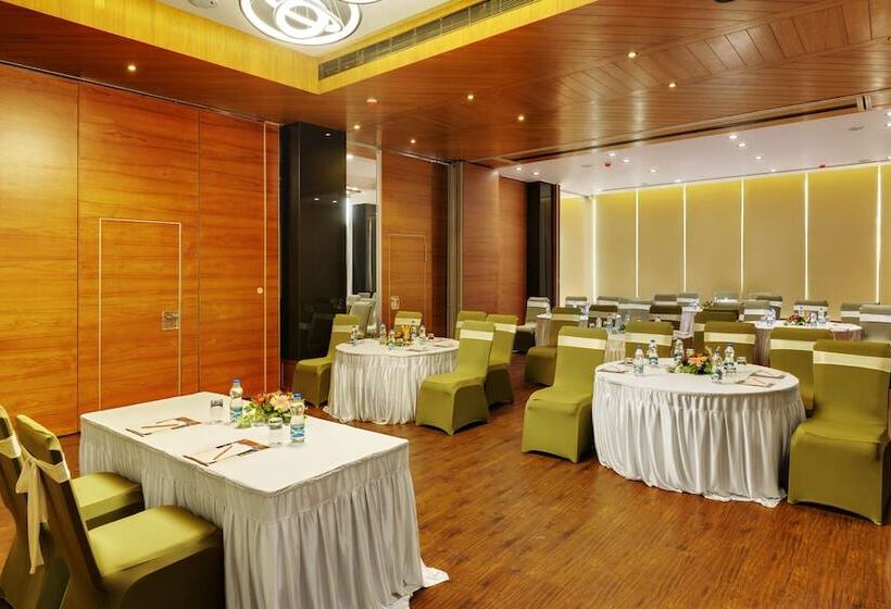 فندق Suba Elite Vadodara
