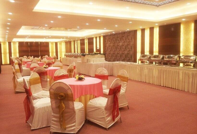 בית מלון כפרי The Byke Suraj Plaza Pure Veg, Thane